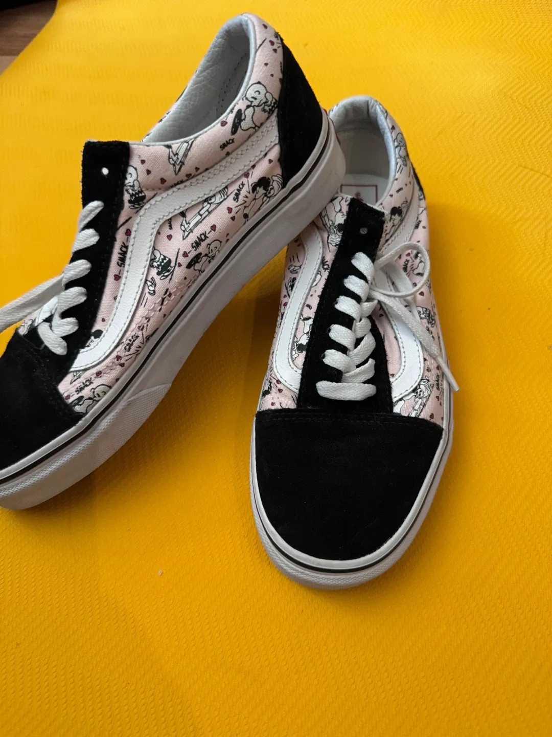 Vans Old Skool Peanuts Snoopy Shoes - photo 3