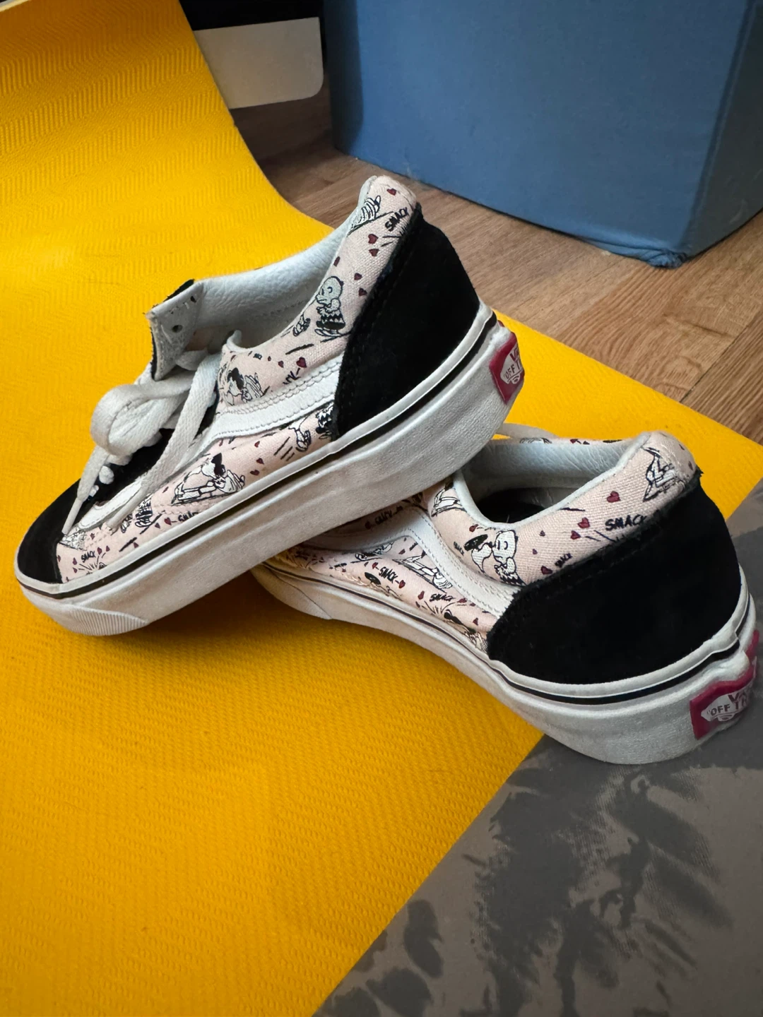 Vans Old Skool Peanuts Snoopy Shoes - photo 4