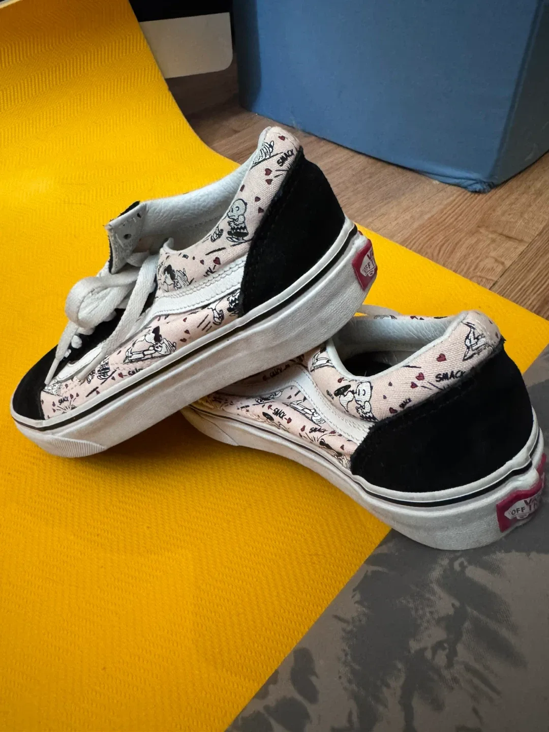 Vans Old Skool Peanuts Snoopy Shoes - photo 4