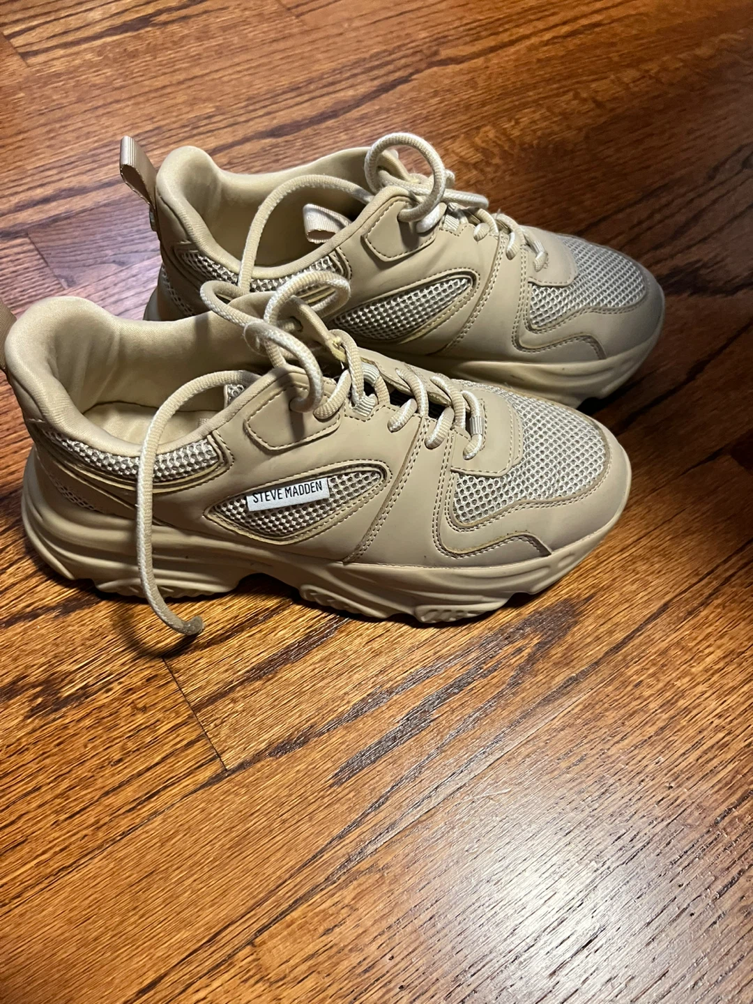 Steve Madden Tan Chunky Sneakers