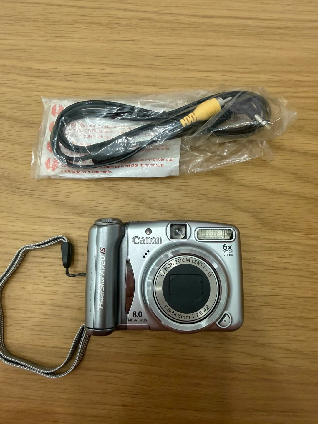 Canon PowerShot A720 IS digital camera
