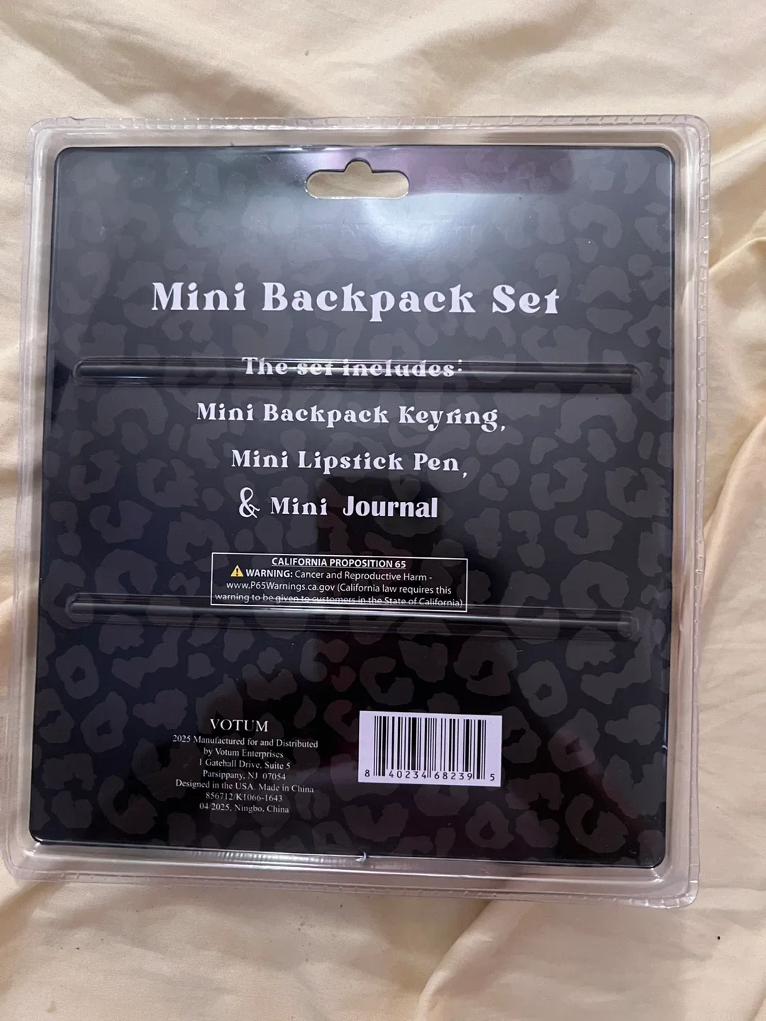 Votum Mini Backpack Set with Keychain, Pen, and Journal - photo 2