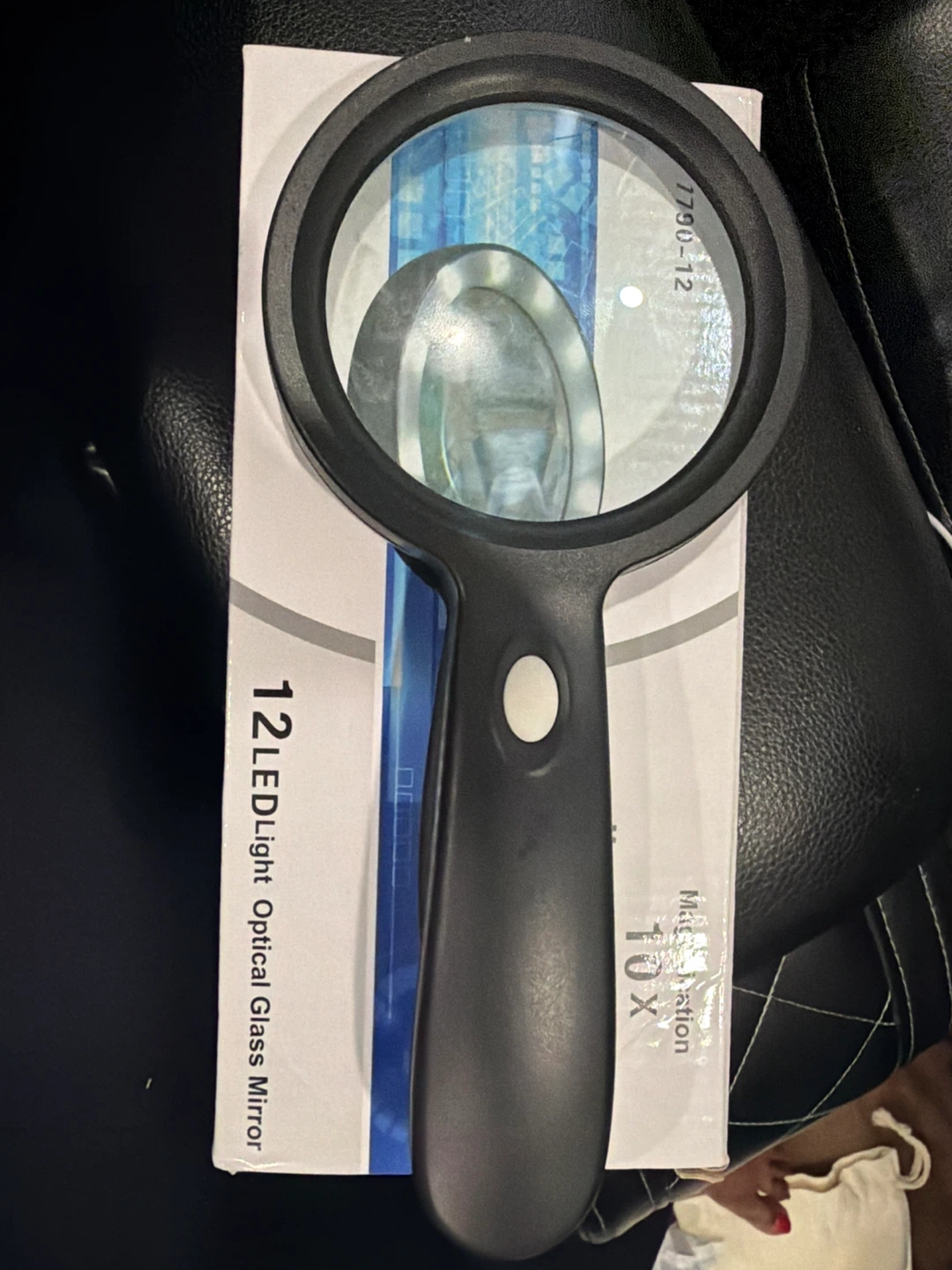 Magnifier with 12 LED Lights - photo 2