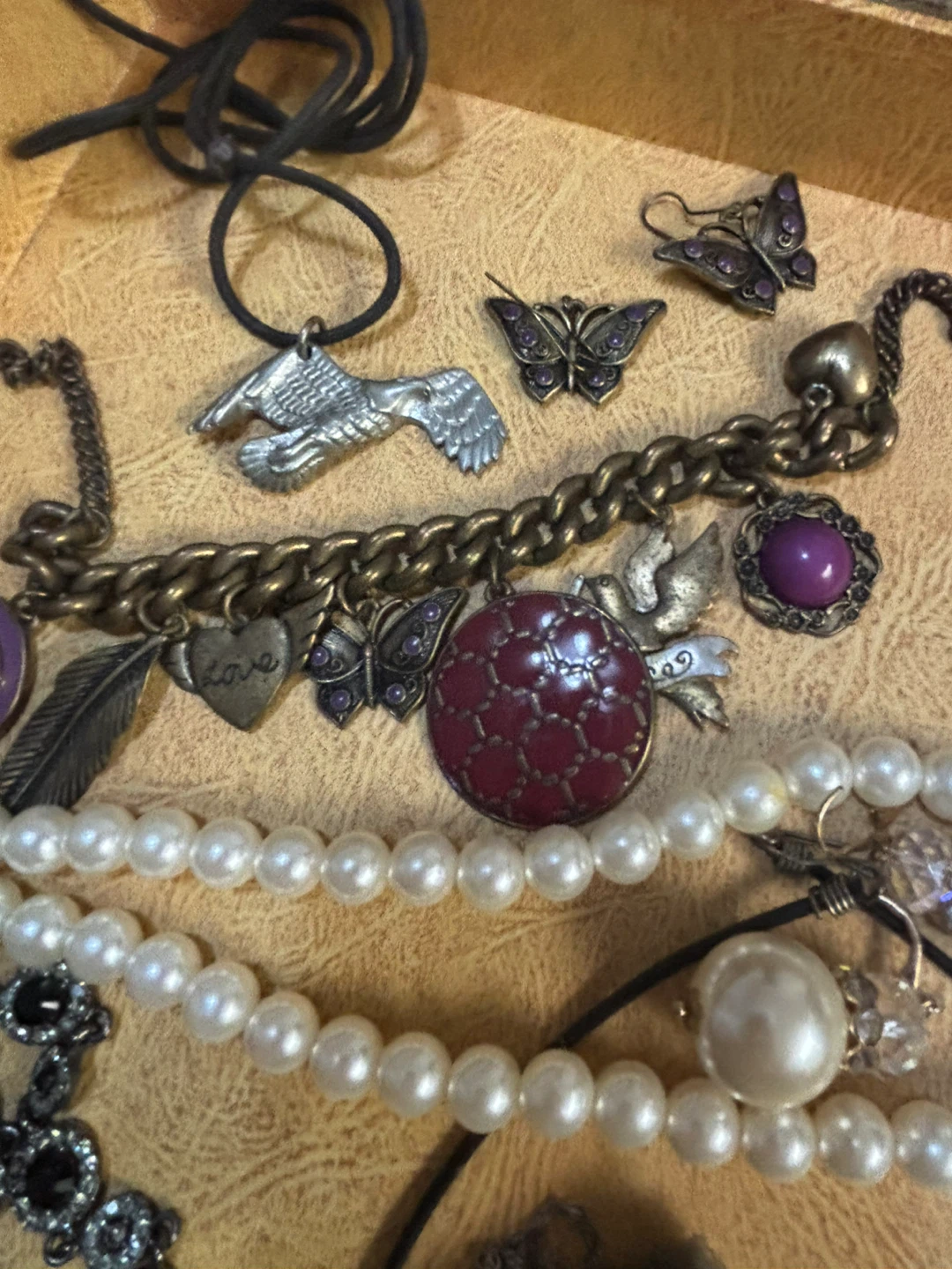 Assorted Women's Costume Jewellery Bundle - photo 2