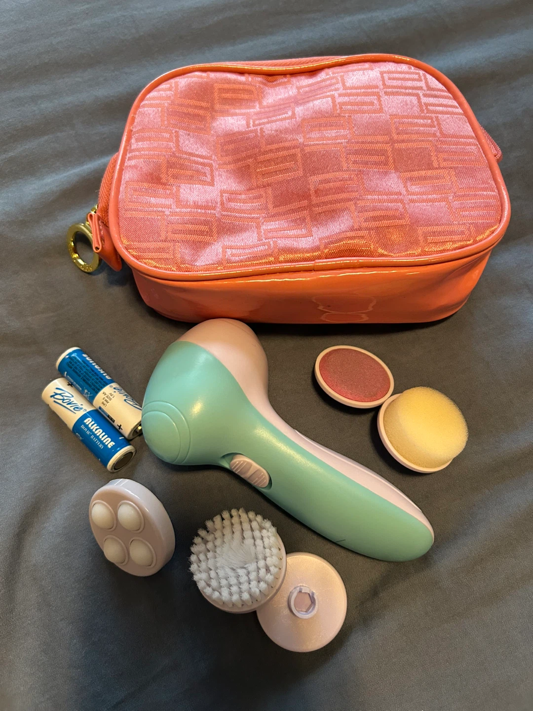 Facial Cleansing Brush Set with Pink Cosmetic Bag - photo 2