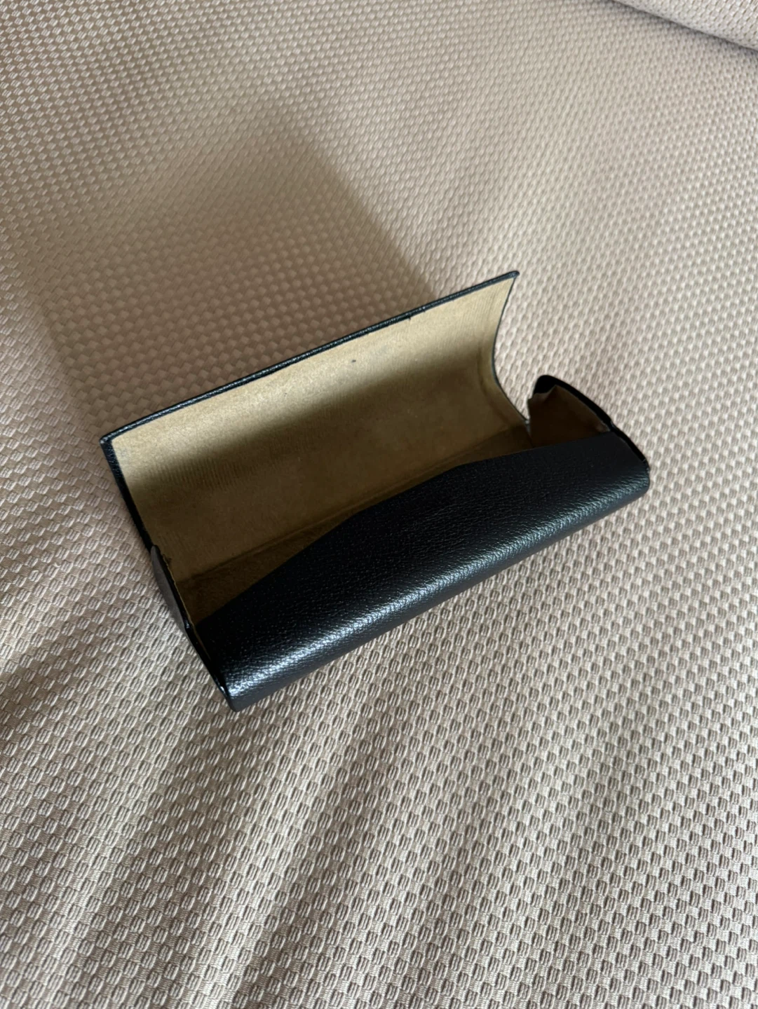 Burberry case genuine original men’s or women’s - photo 4