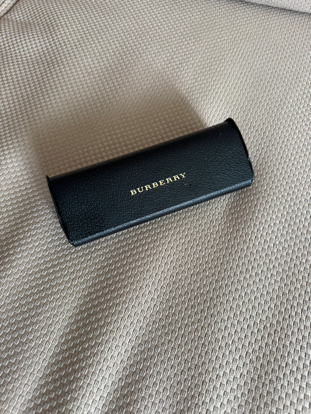 Burberry case genuine original men’s or women’s