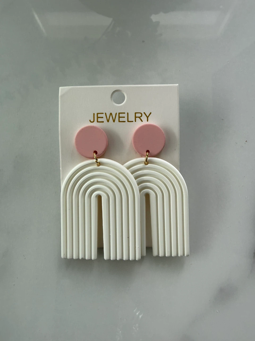 ⚽️New White Arch Dangle Earrings with Pink Tops