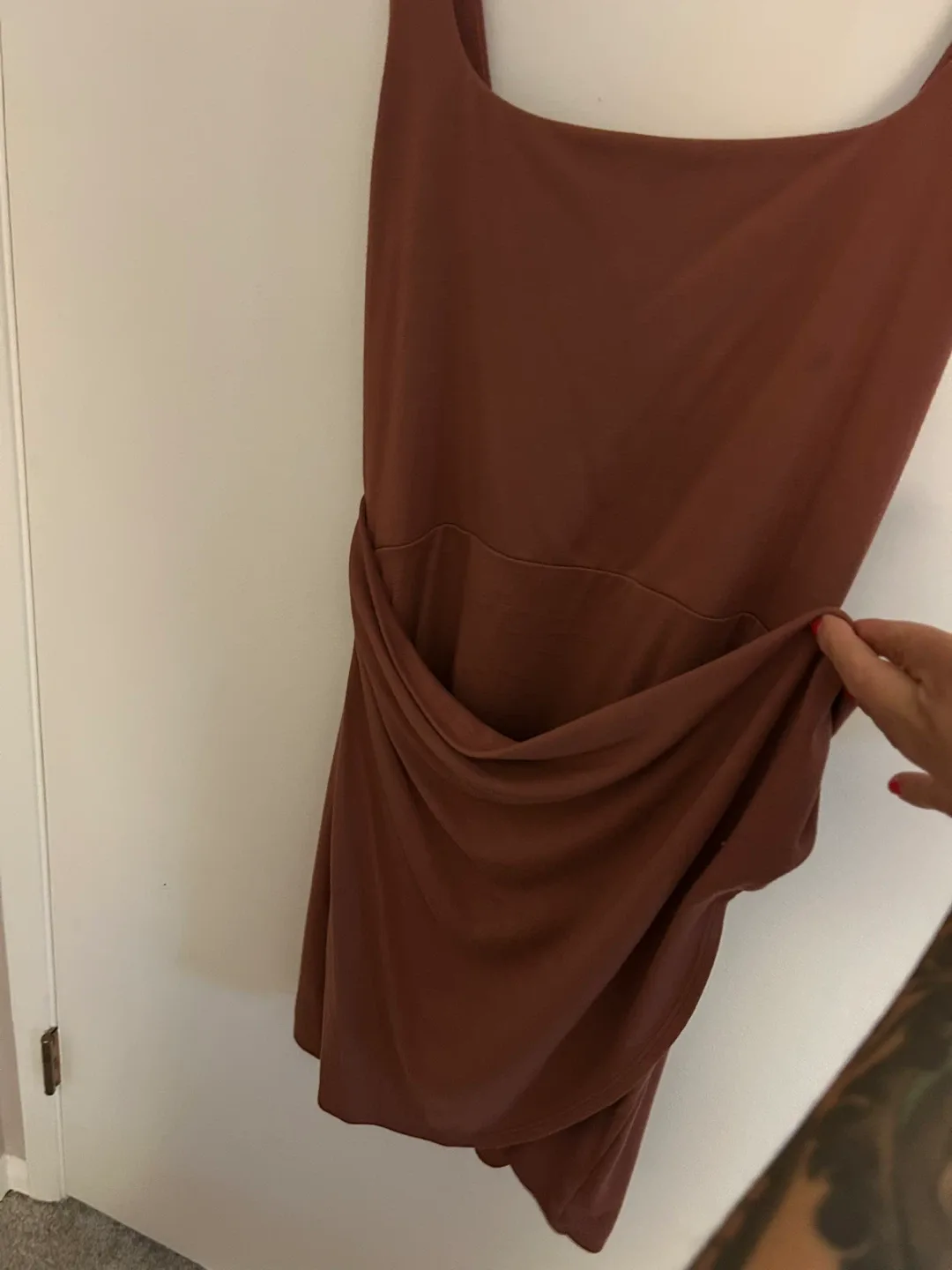 Aritzia Brown Ruched Midi Dress - photo 2