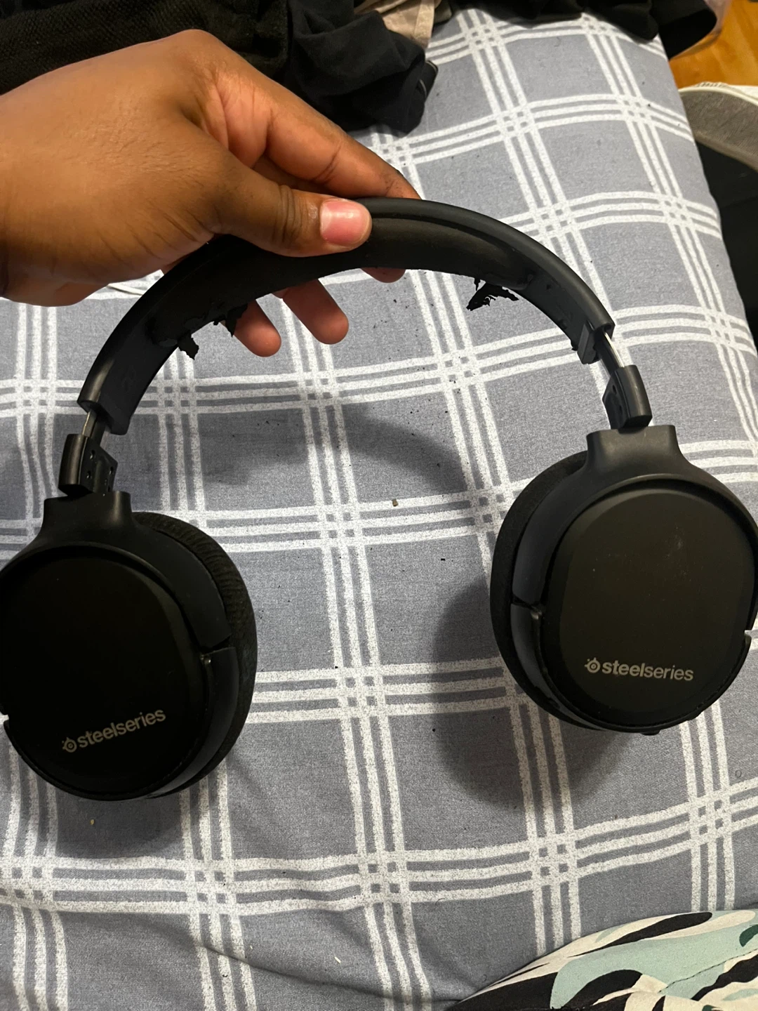SteelSeries Arctis Gaming Headset *READ BIO*