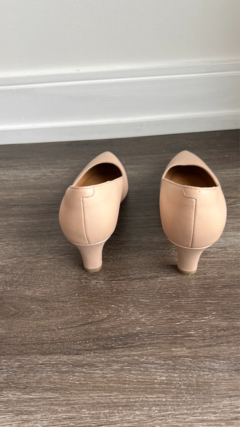 Clarks Collection Women's Light Pink Leather Heels - Size 7.5 - photo 3