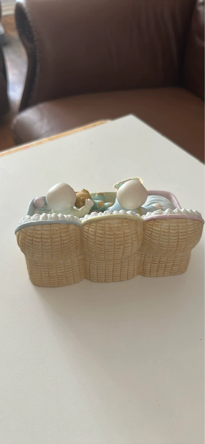 Precious Moments Triplets Figurine - photo 3