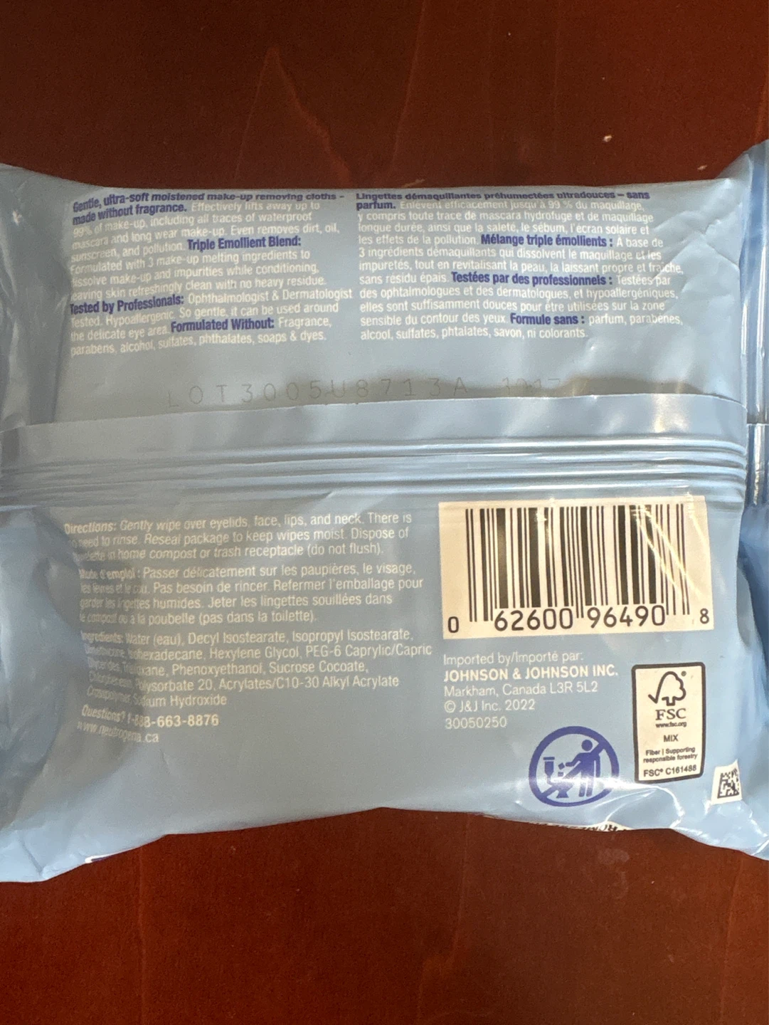 Neutrogena All-in-One Make-Up Removing Cleansing Wipes - photo 2