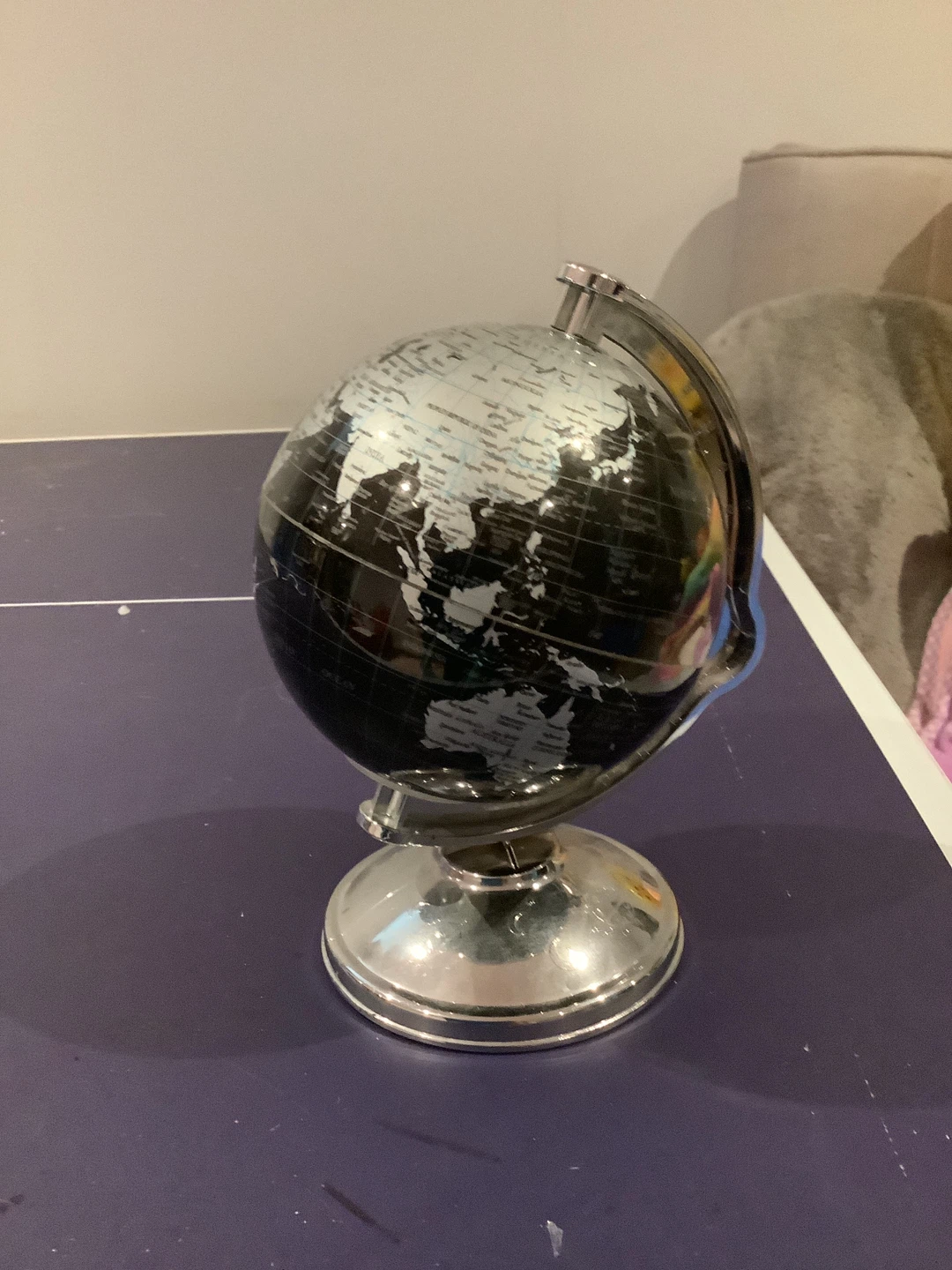 Mini globe