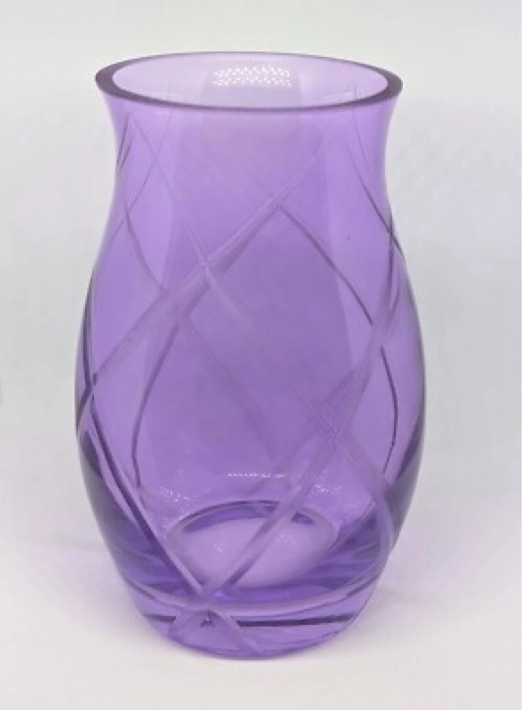 Beautiful Purple Glass Vase with Etched Design ⚽️