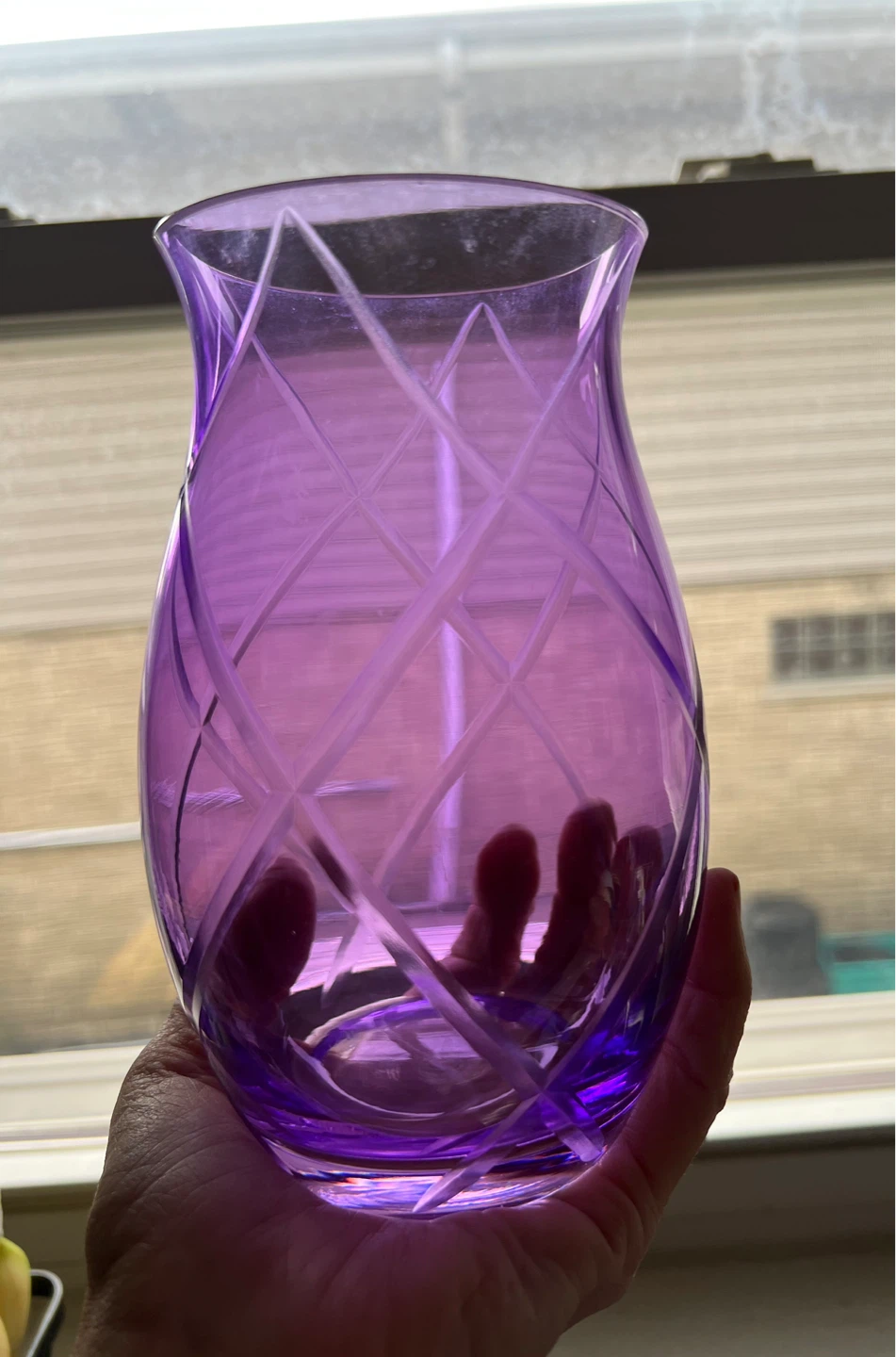 Beautiful Purple Glass Vase with Etched Design ⚽️ - photo 2