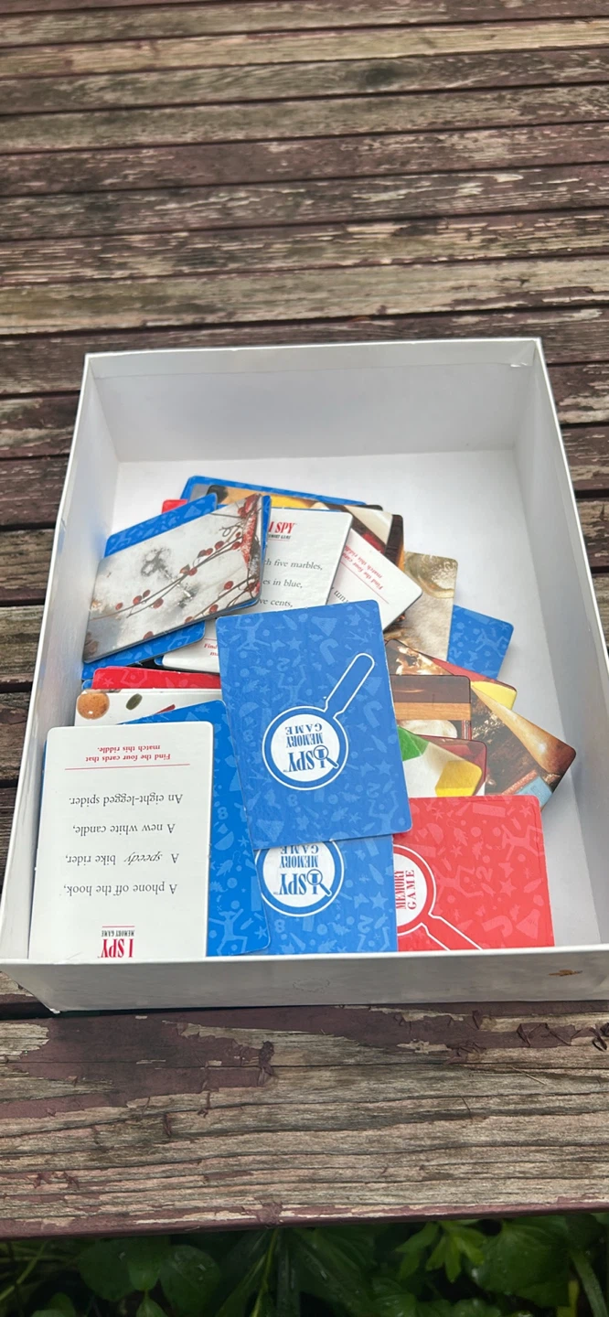 The Classic I Spy Memory Game - photo 2
