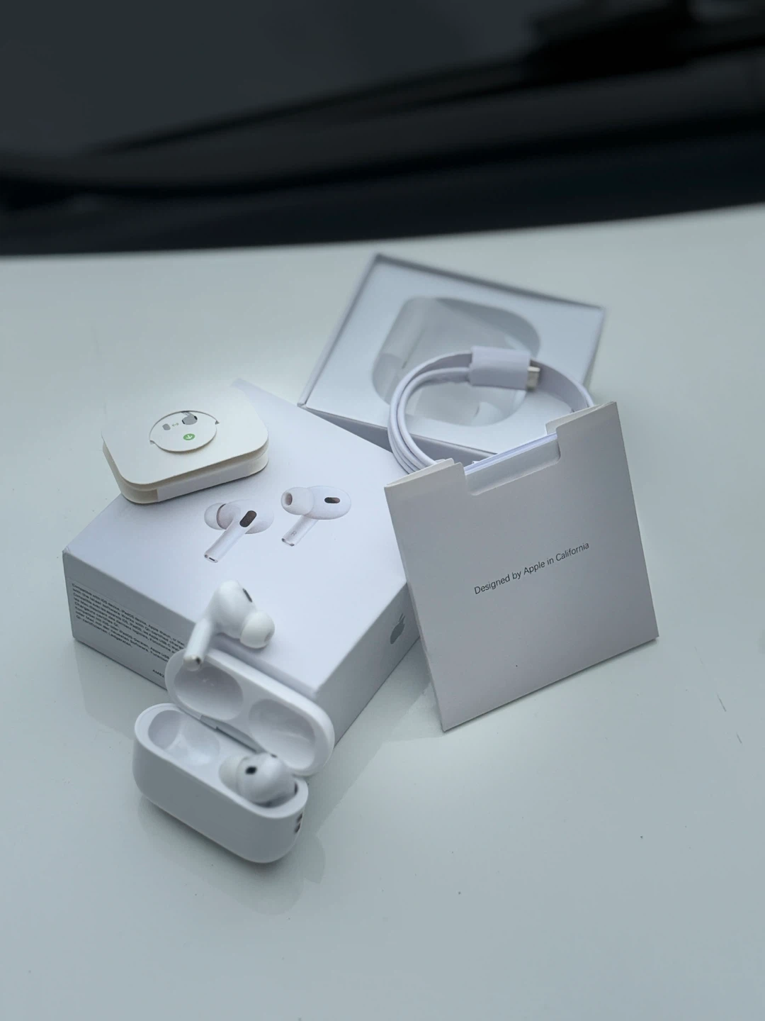 Apple AirPods Pro (2nd generation) - photo 2