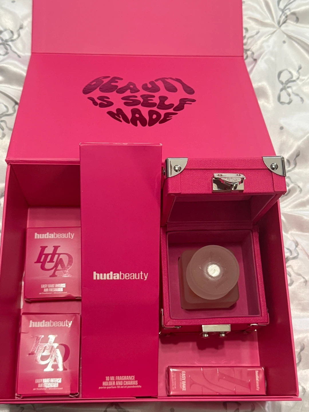 Huda Beauty Easy Bake Intense Air Freshener Set