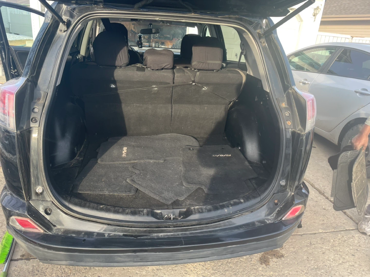 2016 Toyota RAV4 LE - photo 5