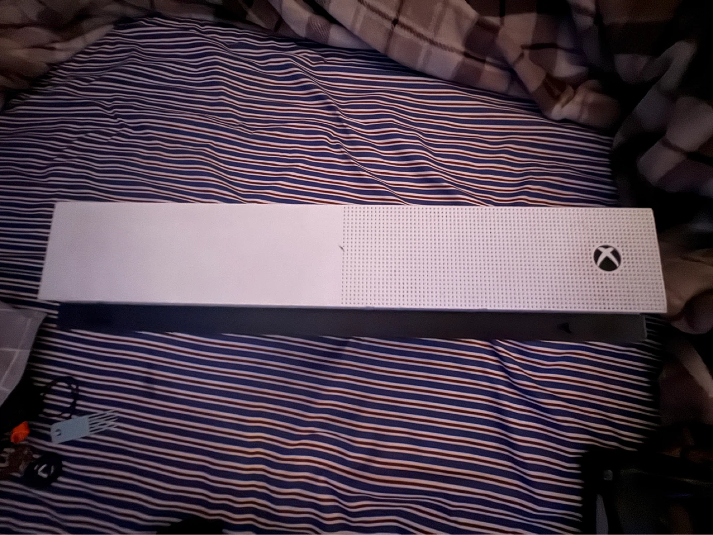 Xbox one s digital (kinda broken )