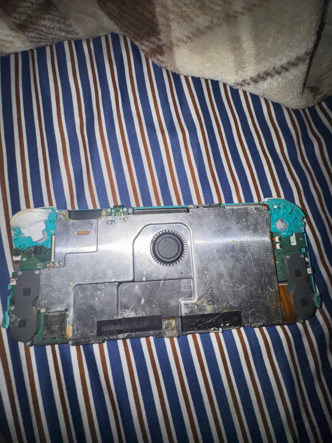Nintendo Switch Lite (broken ) - photo 4