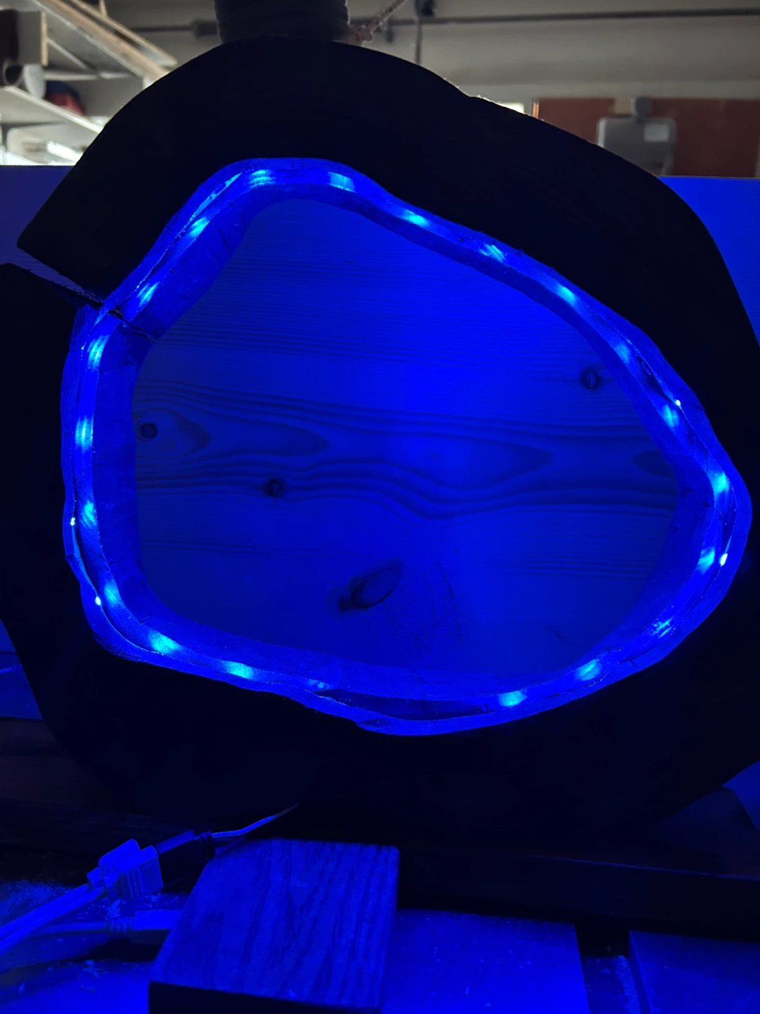 Unique Wood Slice LED Lamp - photo 5