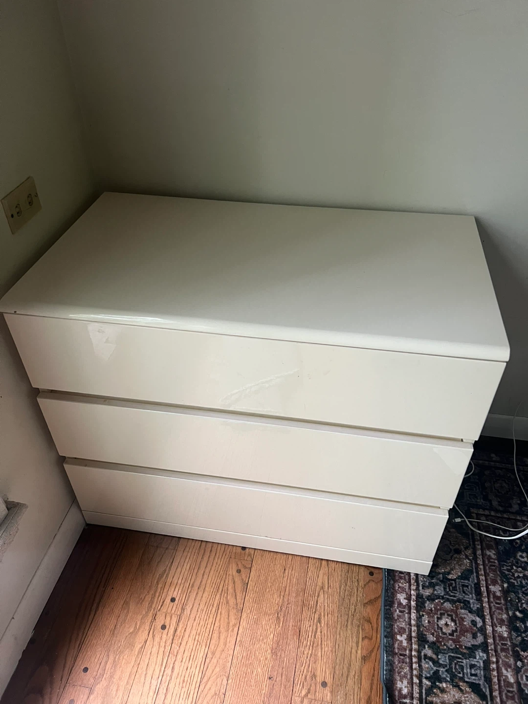 White 3-Drawer Dresser
