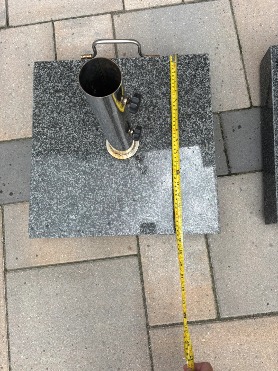 Granite patio umbrella base - photo 2