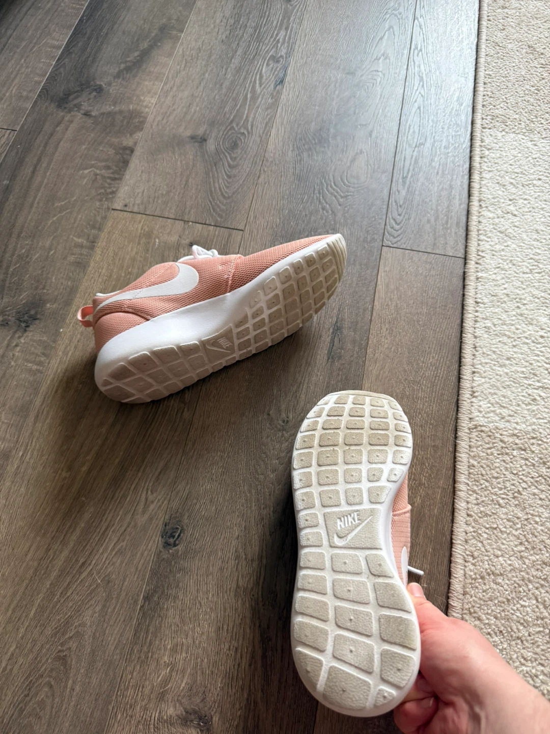 Nike Roshe Run Women's Shoes 7.5 - photo 5