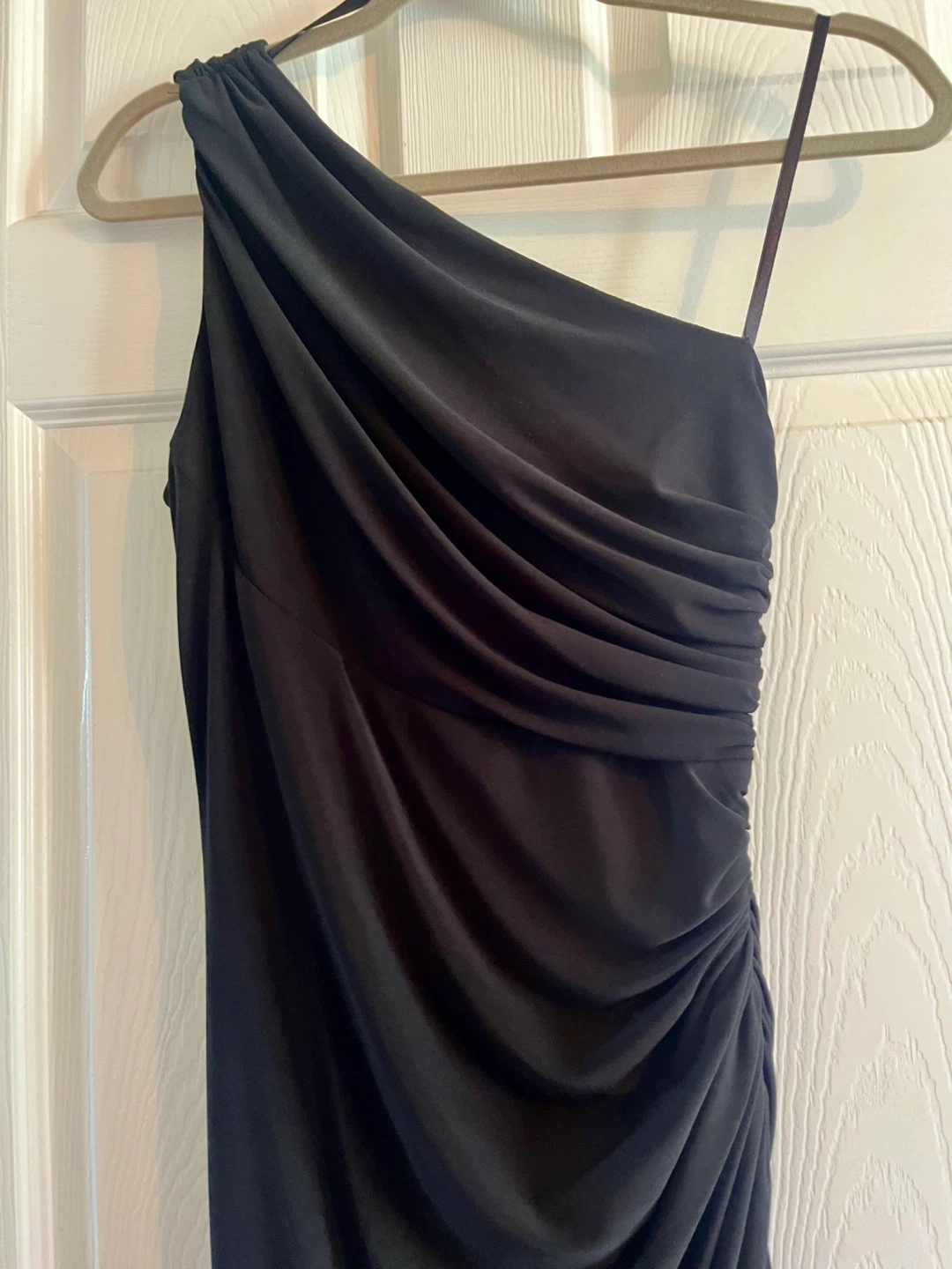 Black One-Shoulder Ruched Maxi Dress - photo 2