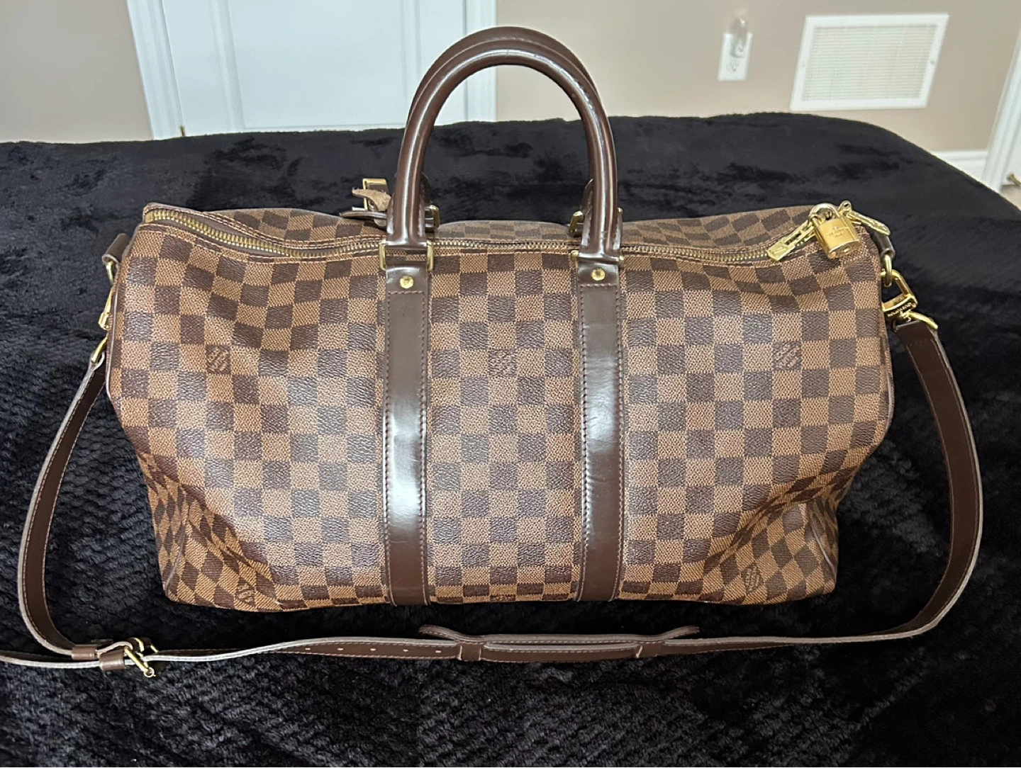 Authentic Louis Vuitton Keepall Bandoulière 45 Duffel Bag