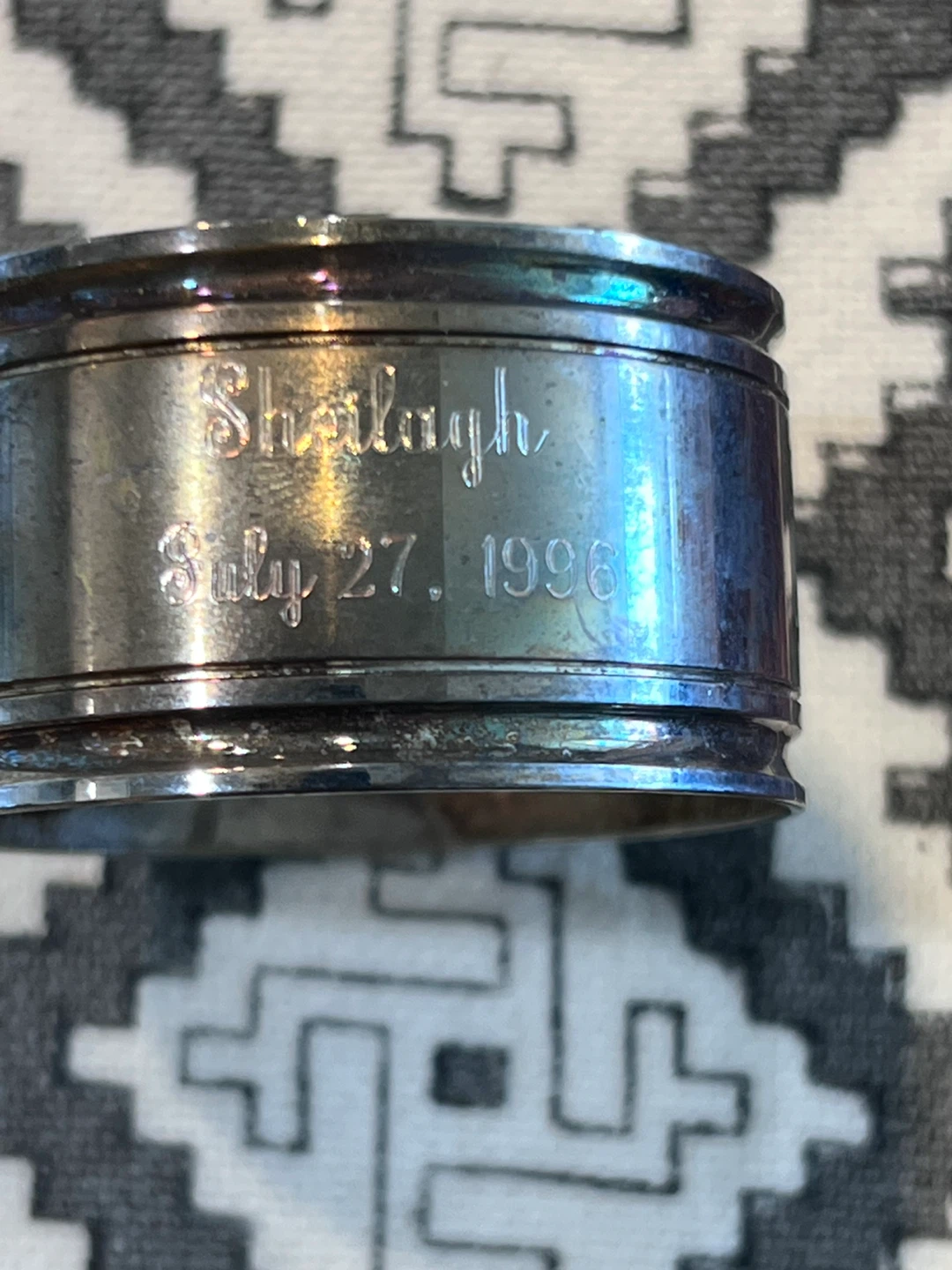 Set of 4 Vintage Engraved Napkin Rings - photo 3