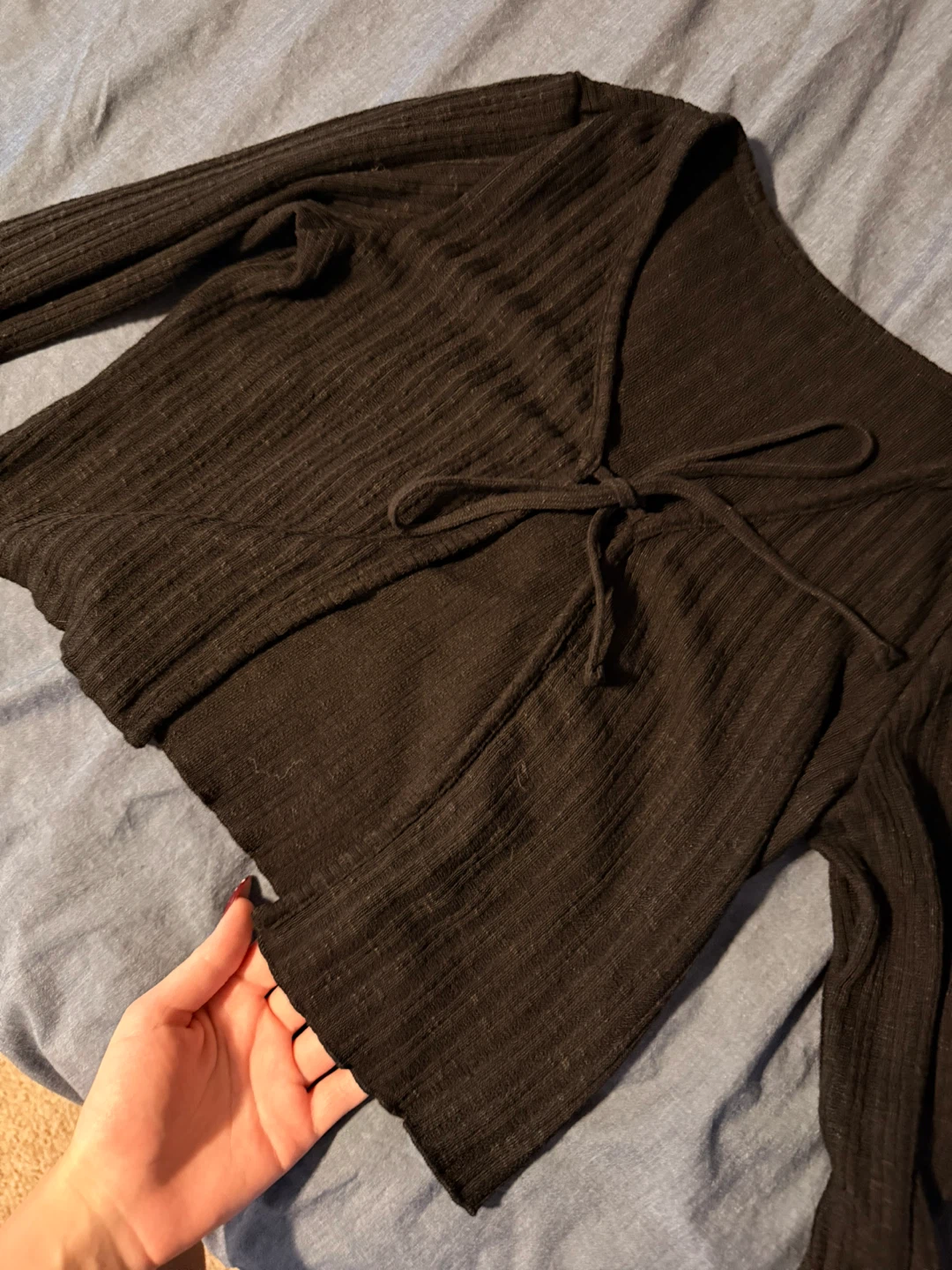 Black ribbed long-sleeve cardigan with tie front - photo 3