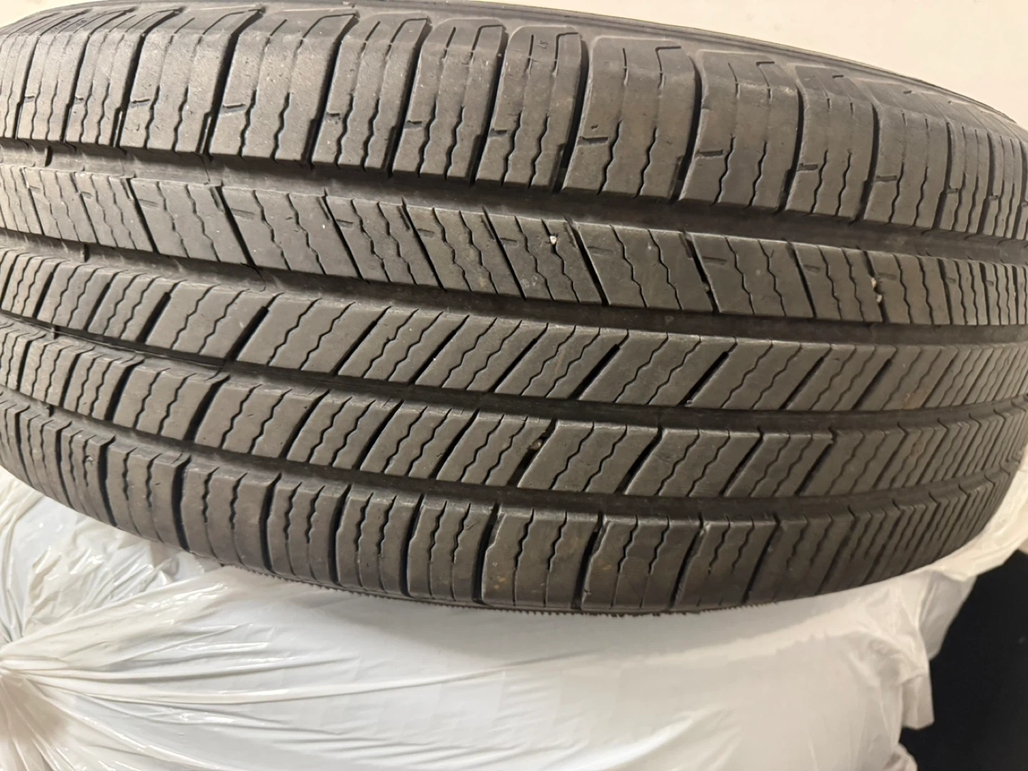 HONDA CRV O.E.M RIMS AND ALL SEASON TIRES 225/65 R17 - photo 4