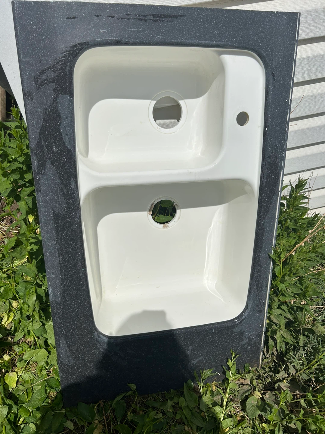 Double Kitchen Sink with Countertop