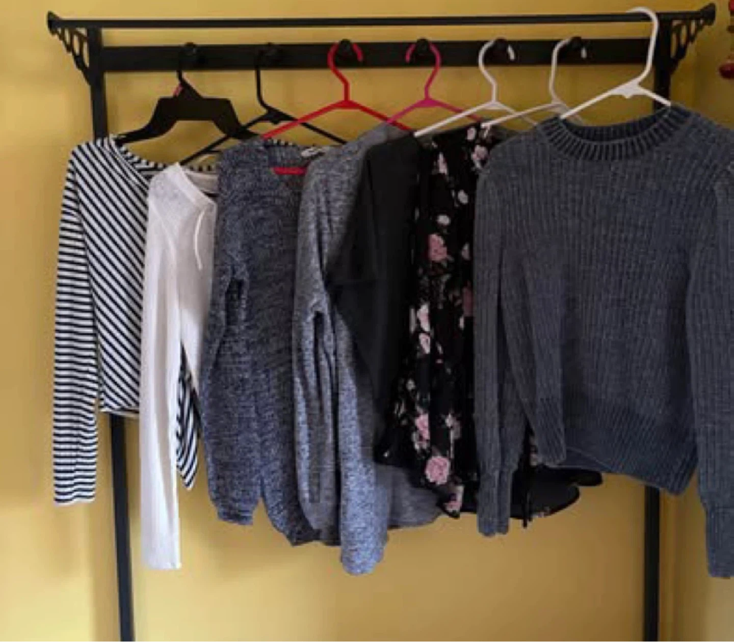 Women’s clothes (All new) (All small)($2 each)