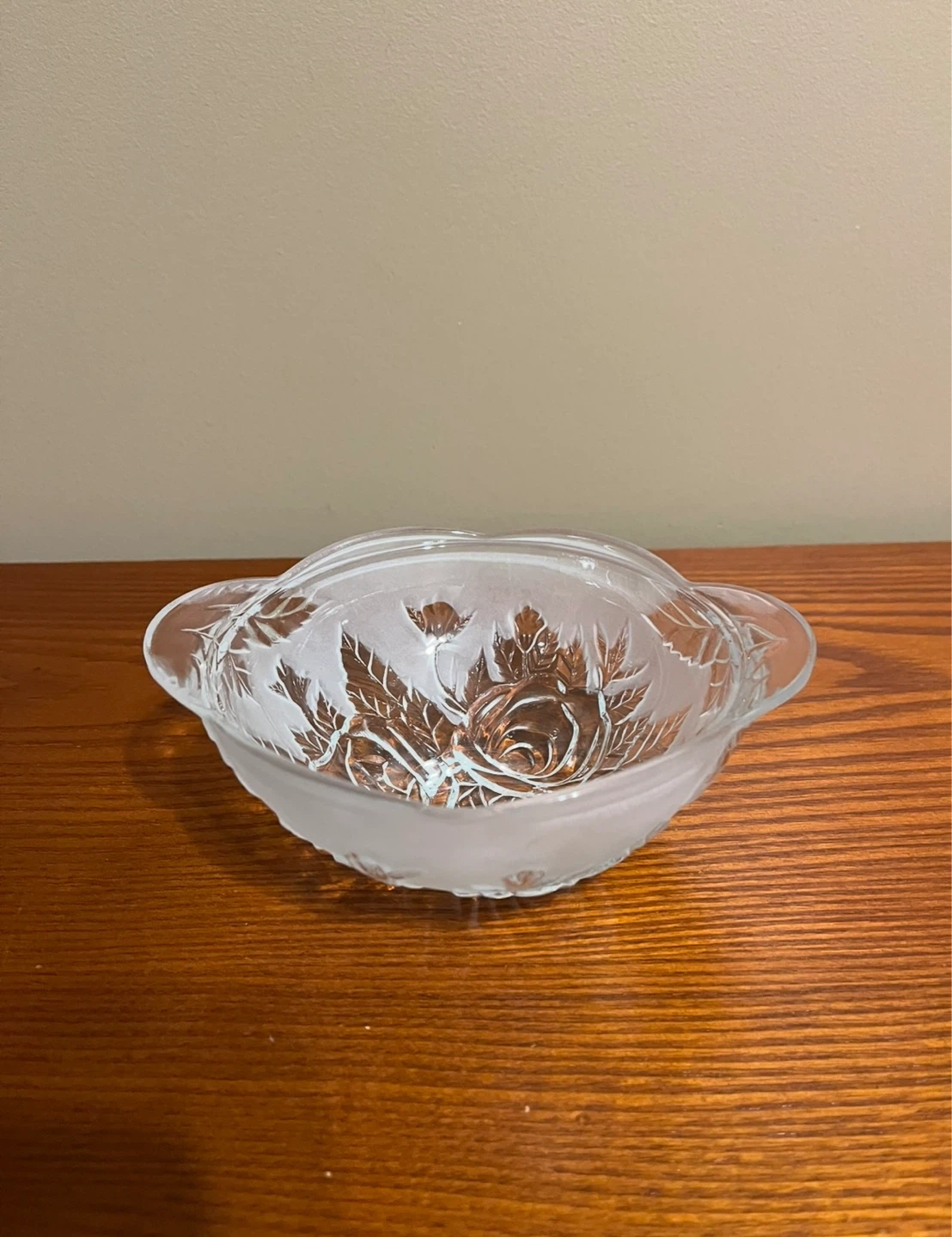VINTAGE KIG MALAYSIA GLASS CANDY DISH