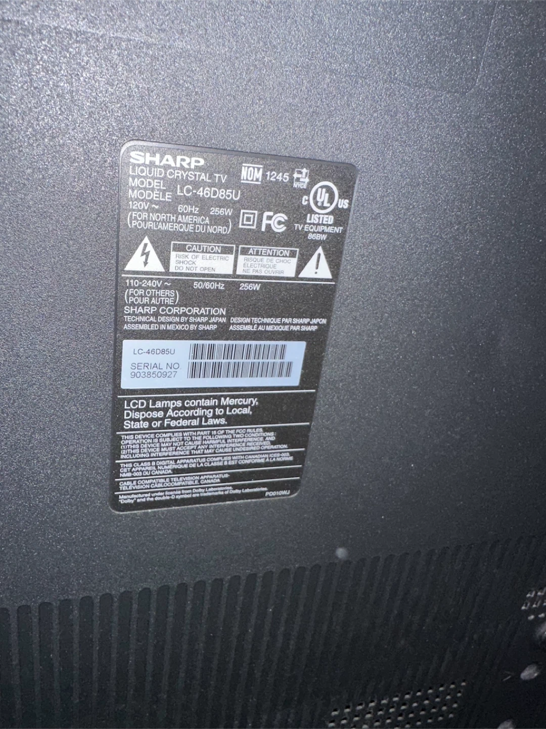 Sharp AQUOS LC-46D85U 46-inch LCD TV - photo 2