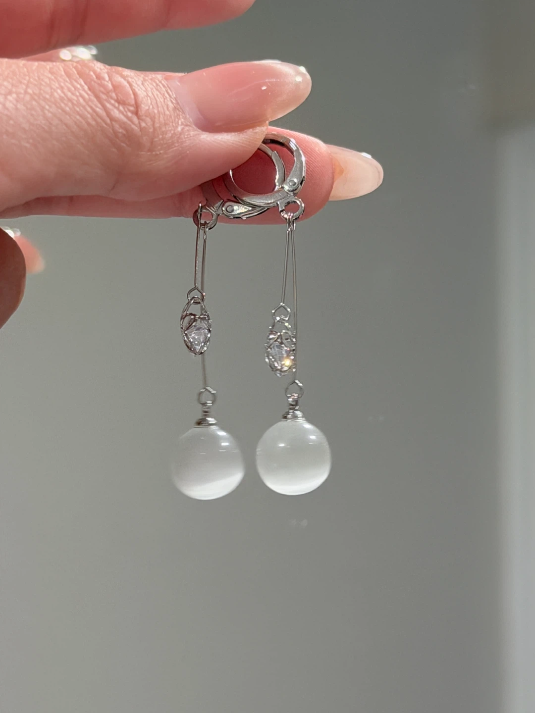 Pearl Bow Dangle Earrings & White Stone Drop Earrings Set - photo 2
