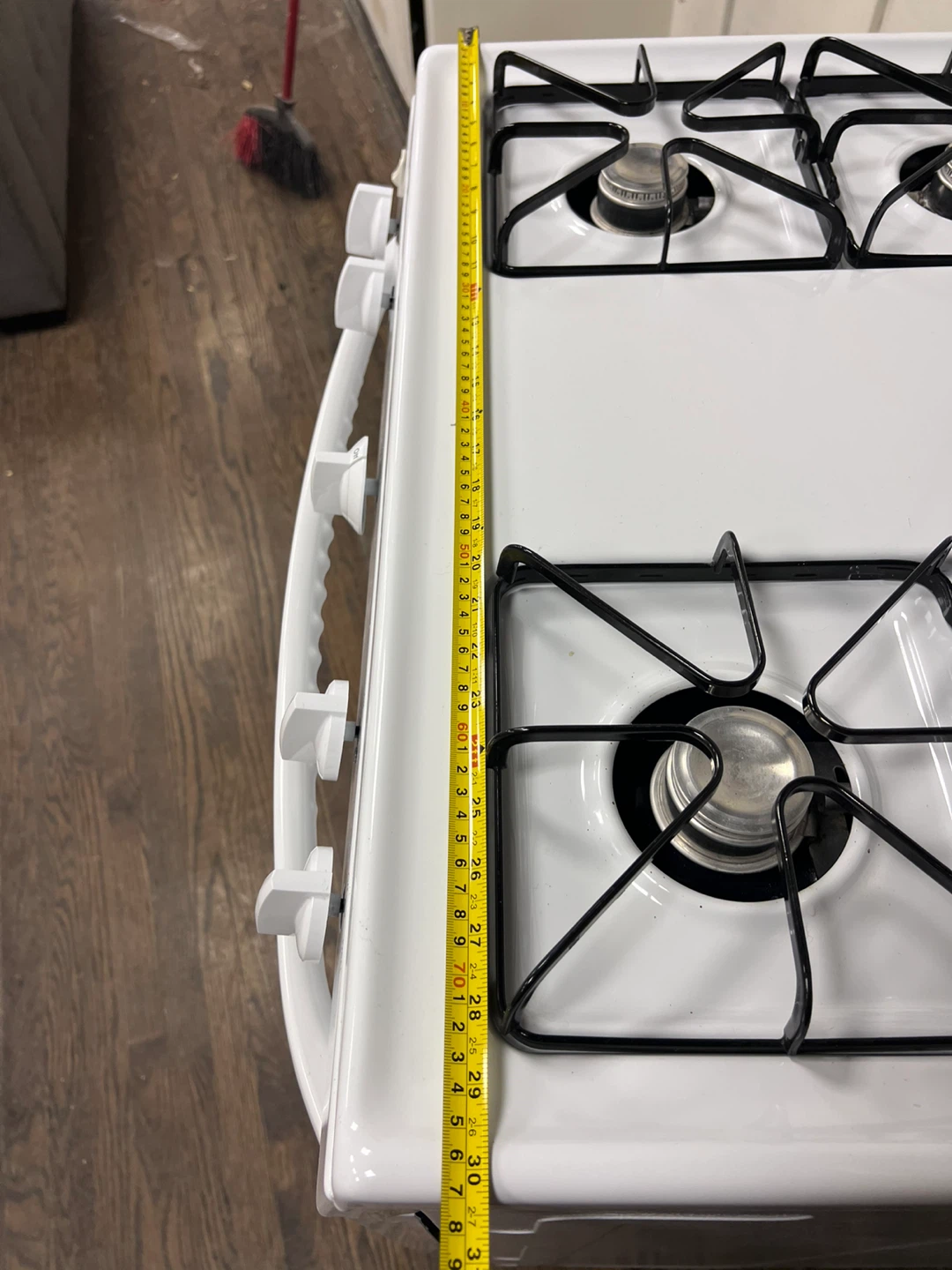 White GE Gas Range - photo 4