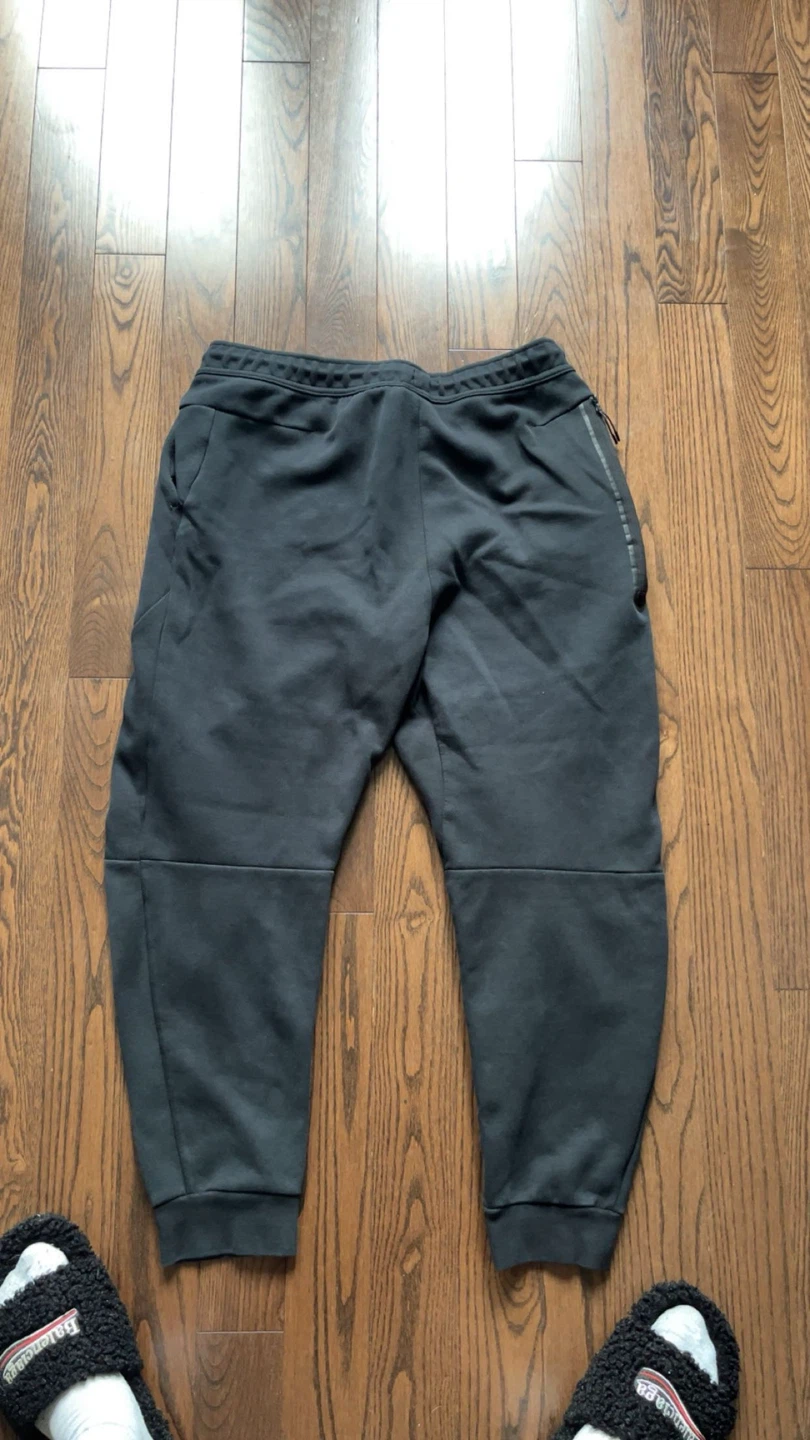 Nike Tech Fleece Joggers - photo 2