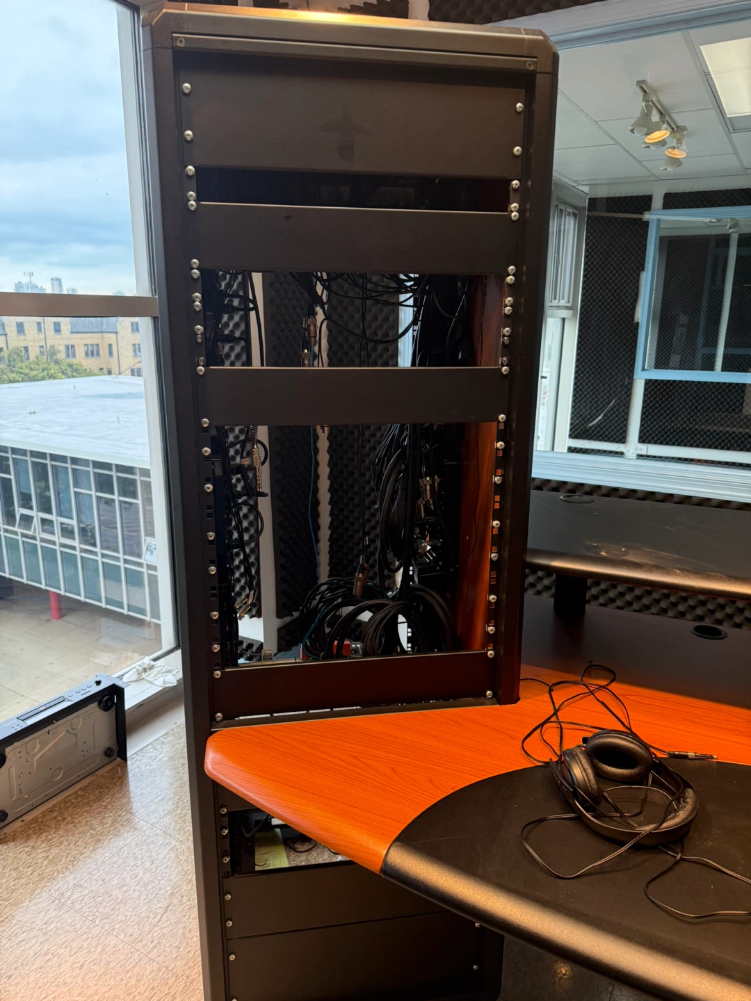 Audio Rack with Cables and Connectors - photo 2