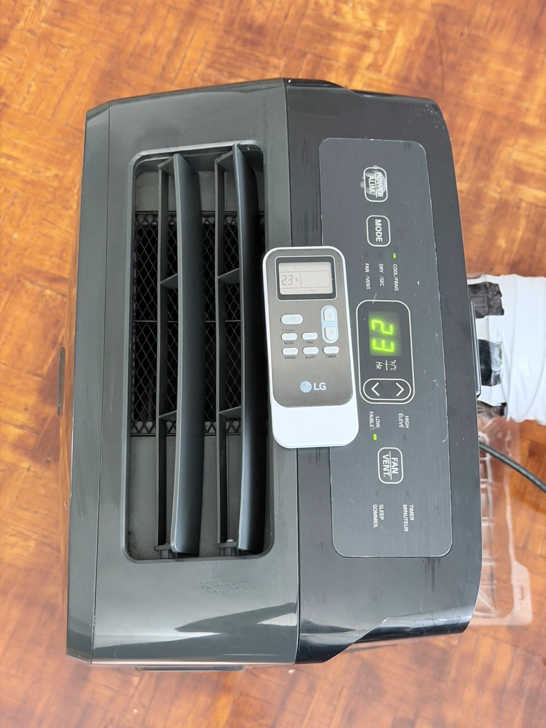 LG Portable Air Conditioner 12,000 BTU/h