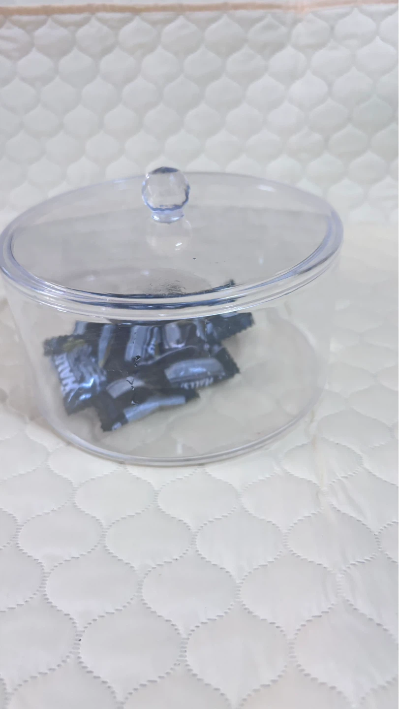 ⚽ Halls Cough Drops in Clear Container