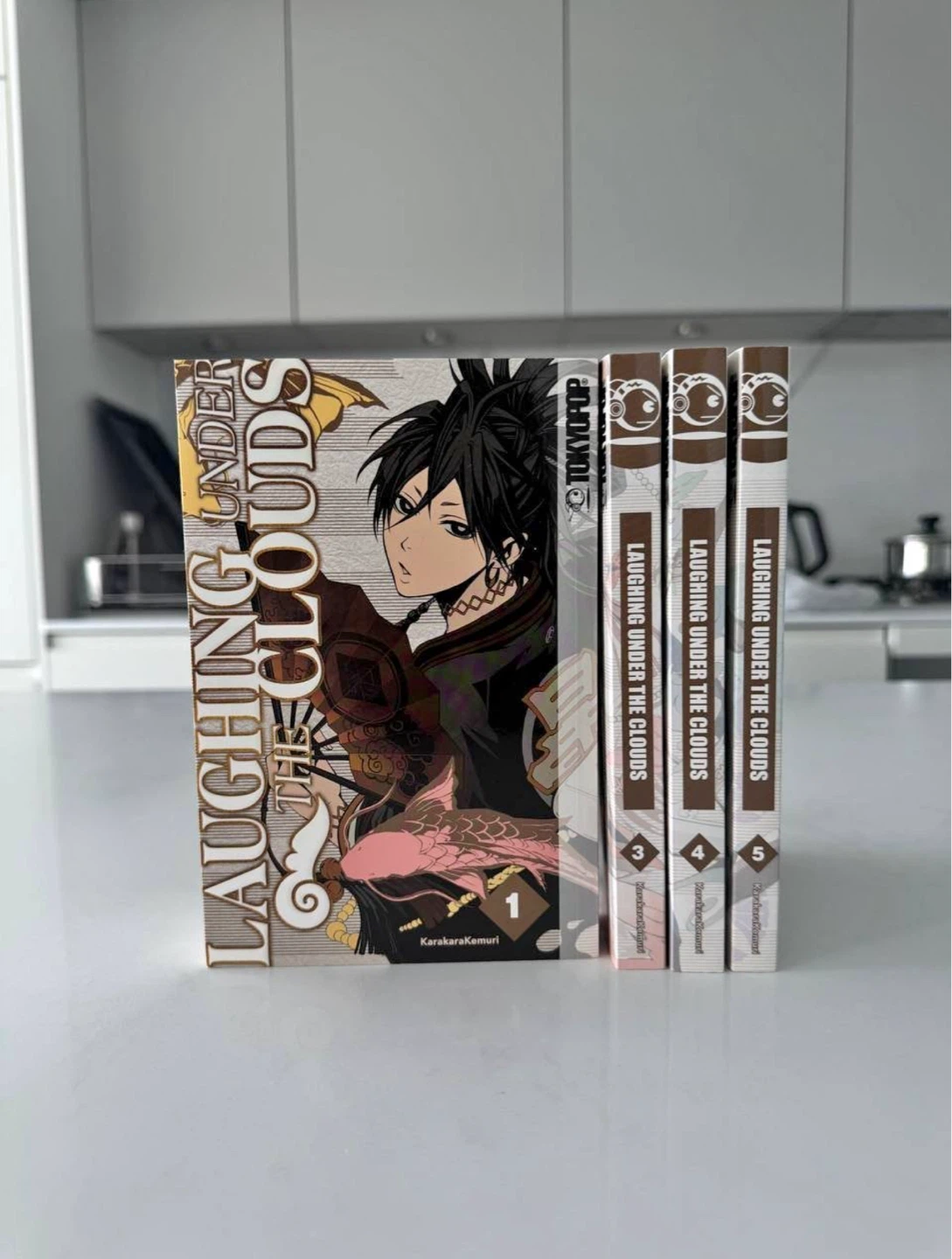 Laughing Under the Clouds – Complete Set Vol. 1–5