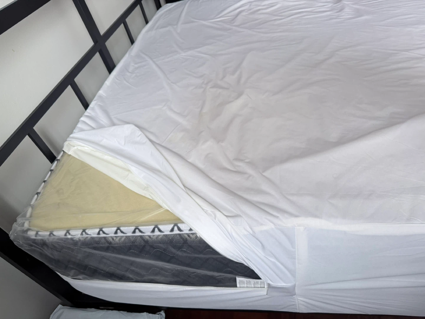 Queen Metal Bed Frame & Mattress - photo 3