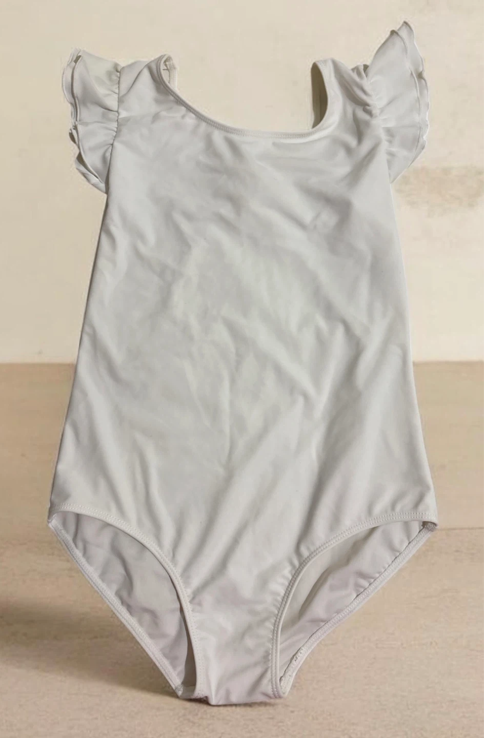 ⚽ White Ruffle Sleeve One-Piece Swimsuit