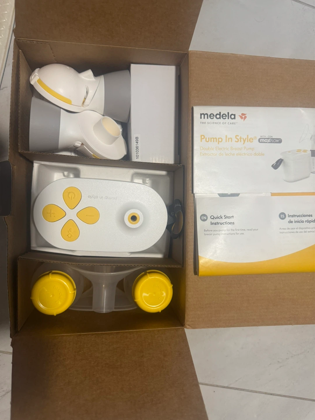 BRAND NEW Medela Pump In Style Double Electric Breast Pump - photo 3
