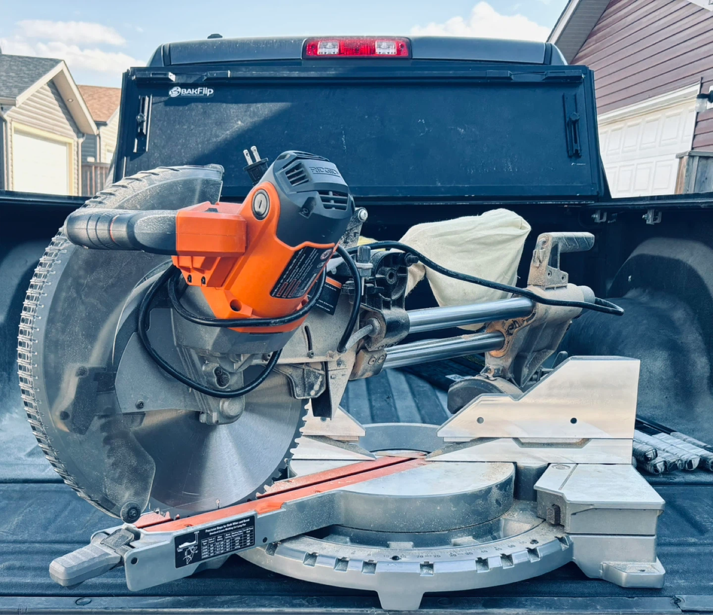 RIDGID 15 Amp Corded 12” Dual Bevel Sliding Mitre Saw - photo 3